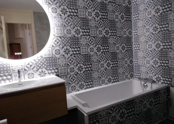 Travelski Classic - Les Glaciers By Travelski Ла-Плань